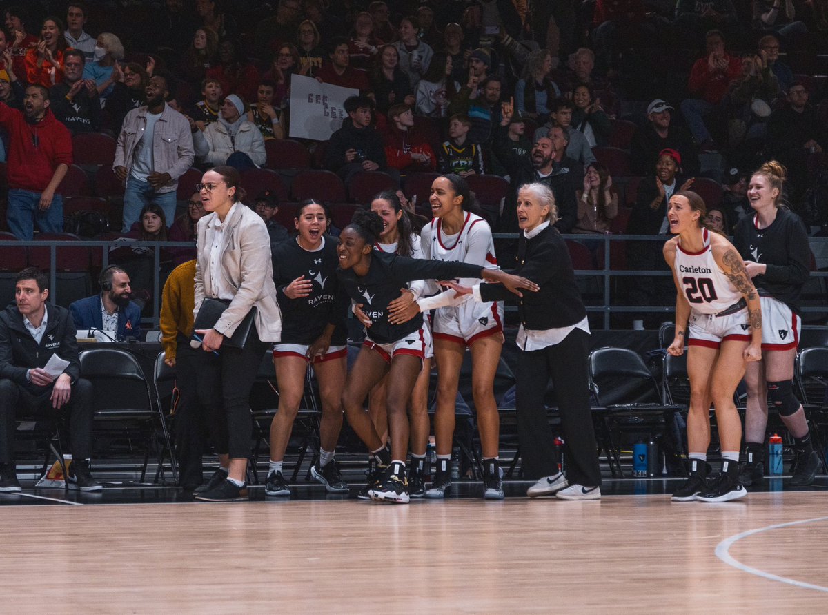 _Rich_Coffey's tweet photo. Capital Hoops Comeback 😤 

The @CURavens WBB erase a 12 point halftime deficit to take a 78-72 win over the @uOttawaGeeGees and take their third straight Capital Hoops Classic win.

A few 📸 from the second half.

#USPORTS | 📸: @49SPORTNET https://t.co/RyISUgYDxg