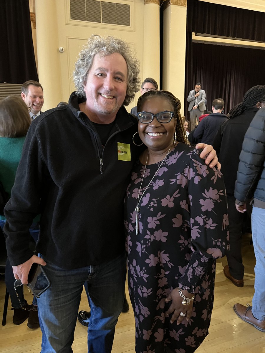 Yolanda Fields (@yolandafields_) on Twitter photo It was standing-room only for a city wide convening on gun violence prevention and the launch of a massive scaling effort for public safety. As Breakthrough’s Executive Director, I’m excited to partner in support of this initiative and what it means for Garfield Park. <a href="/brkthru/">Breakthrough</a> It was standing-room only for a city wide convening on gun violence prevention and the launch of a massive scaling effort for public safety. As Breakthrough’s Executive Director, I’m excited to partner in support of this initiative and what it means for Garfield Park. <a href="/brkthru/">Breakthrough</a>