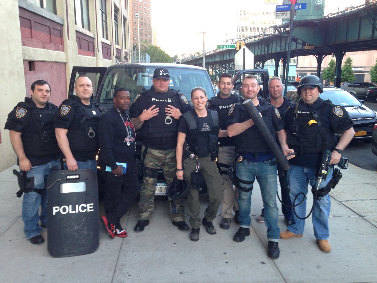 EspositoforNY's tweet photo. For today’s #FlashbackFriday, we go back to my days in the NYPD Gang Unit. In this photo we were on our way to serve a search warrant, but we often dealt with large scale, long-term case take downs of violent gang members. I loved my team and would do it all again! #BacktheBlue https://t.co/T6dUAdYxa0