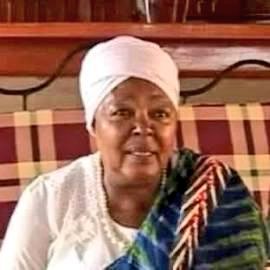 #Burundi: Kw'Izina ry'Inama Nkenguzamateka no kw'Izina ryanje nyene, turahojeje Umuryango usizwe n'Umuvyeyi yibarutse akongera akarerera Uburundi indongozi yakarorero Nyenicubahiro Petero #Nkurunziza. Imana Izomuhembere ikiguzi yatanze co kurera Imboneza yacu mu gukunda igihugu