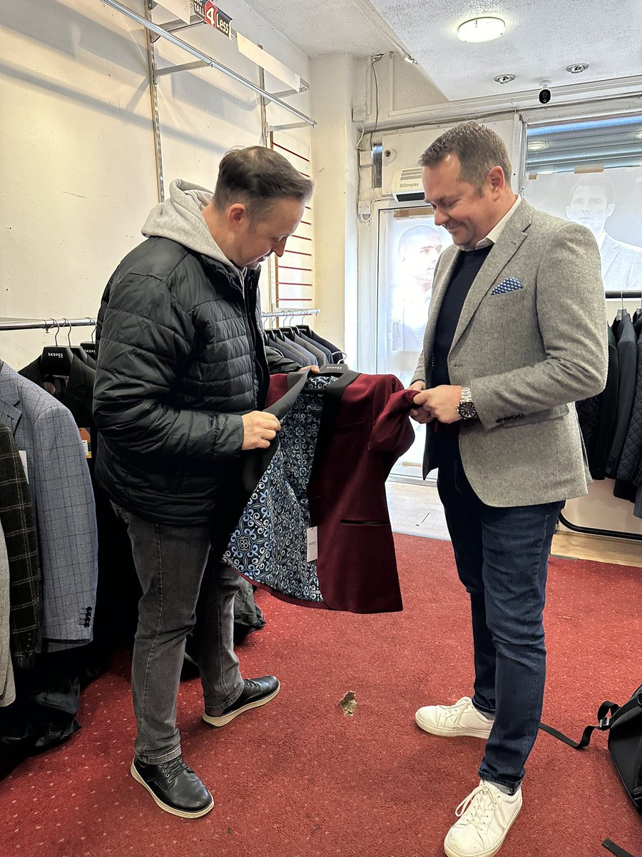 bigtalluk's tweet photo. 👇It’s that time again when we choose the new suits in big and in tall fit from Skopes for Winter 2024.
👉Exciting fabrics, some with stretch and amazing checks plus subtle pocket designs and trims that put a new slant on  the suit. https://t.co/asPF3XSEXe #skopes #Suits https://t.co/cabo7uLhJr