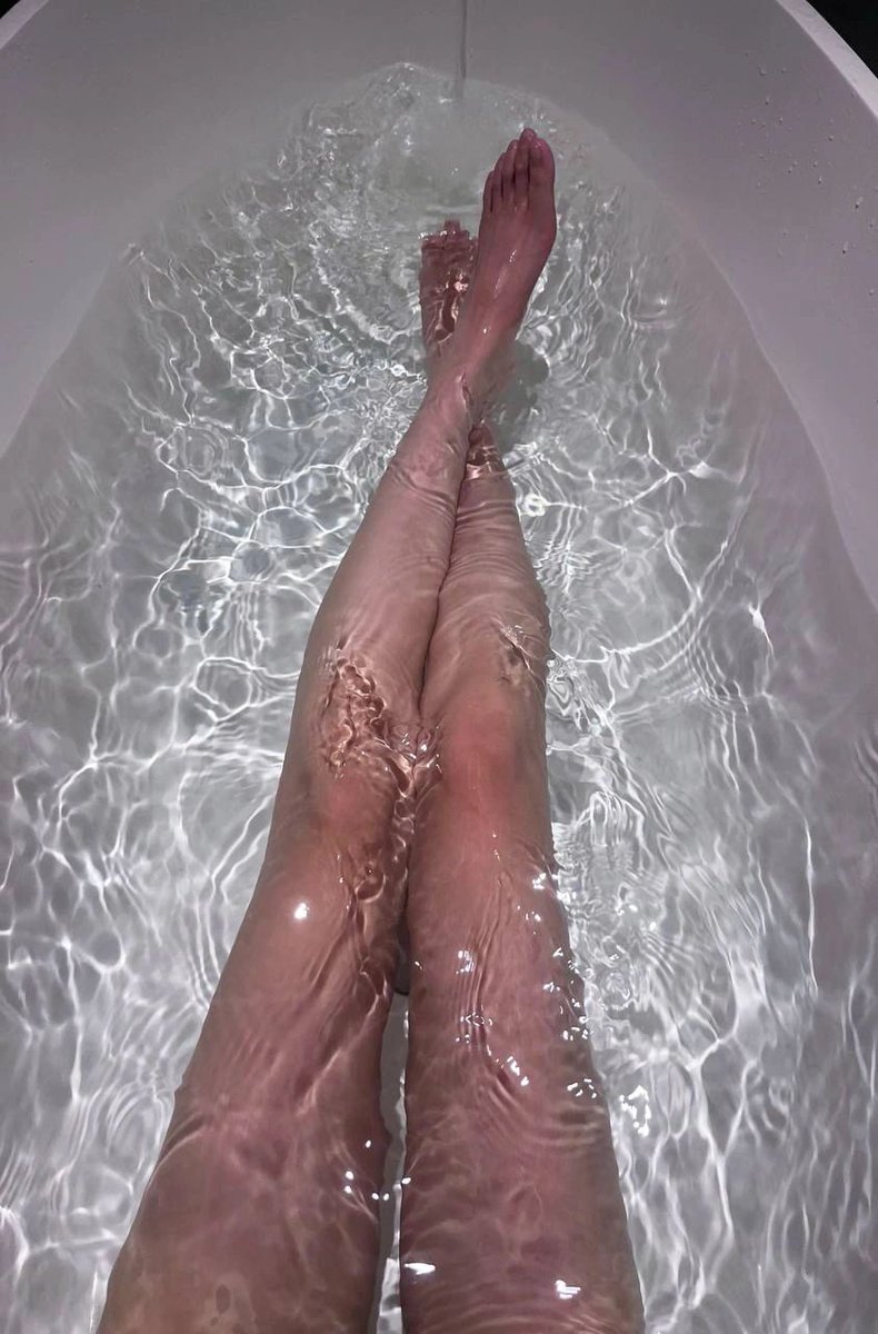 enjoy shower moment ☺️☺️😍😍