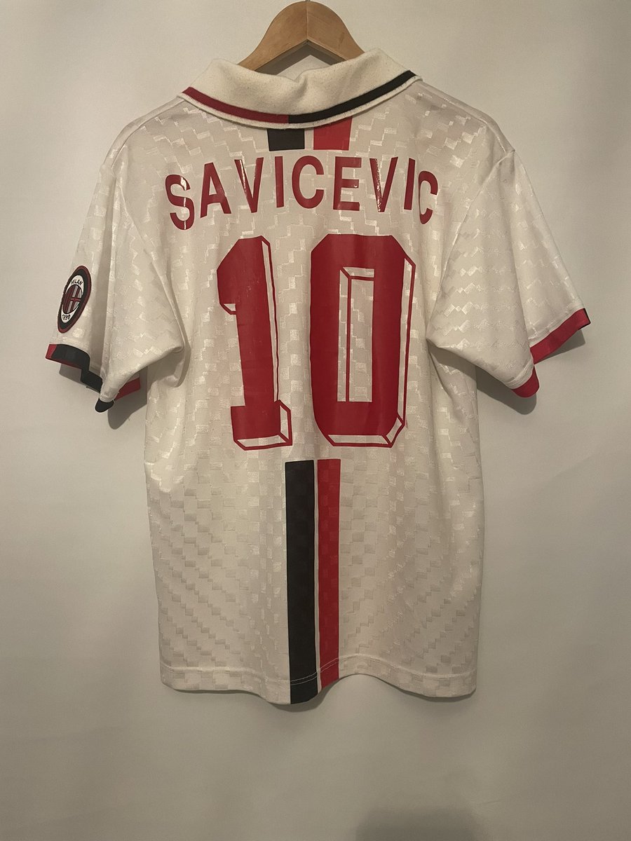 Dan The Kit Collector 👕 tweet media