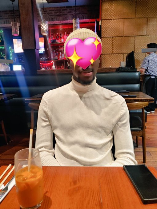 The Met &amp; dinner with My love yesterday. ⚔️🖤 https://t.co/zZCDunC2Qz