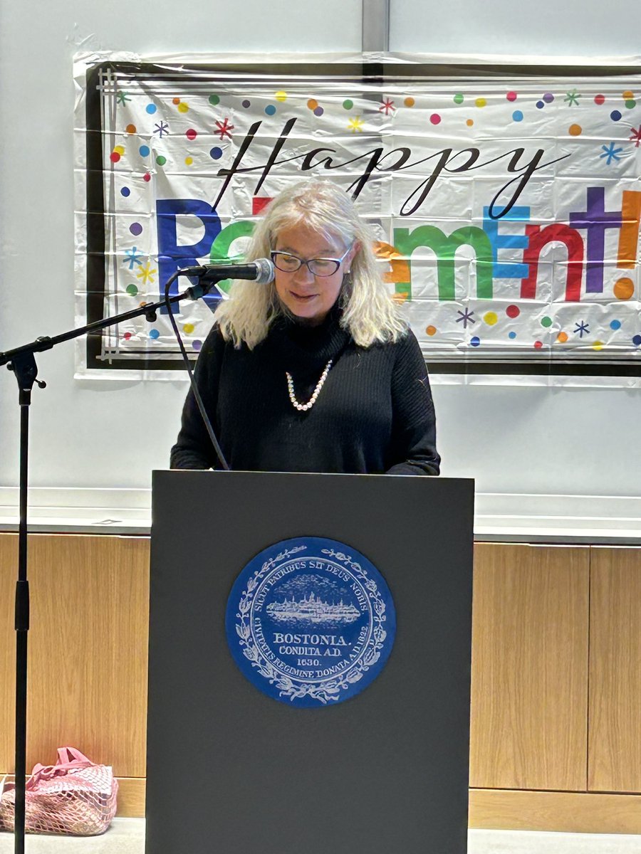 Shout out to Susan Cascino, the Zero Waste Director @BostonEnviro who is retiring after 29 years of service to @CityOfBoston. She has been a trailblazer for recycling, composting and all things green.