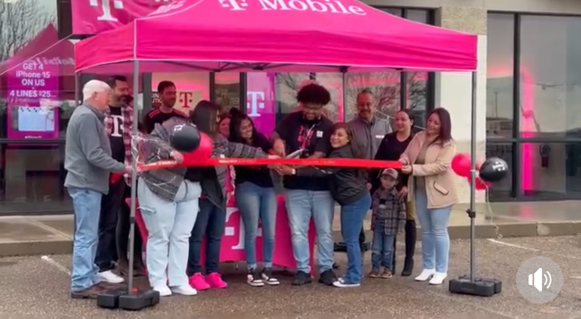 Luis Moreno tweet media