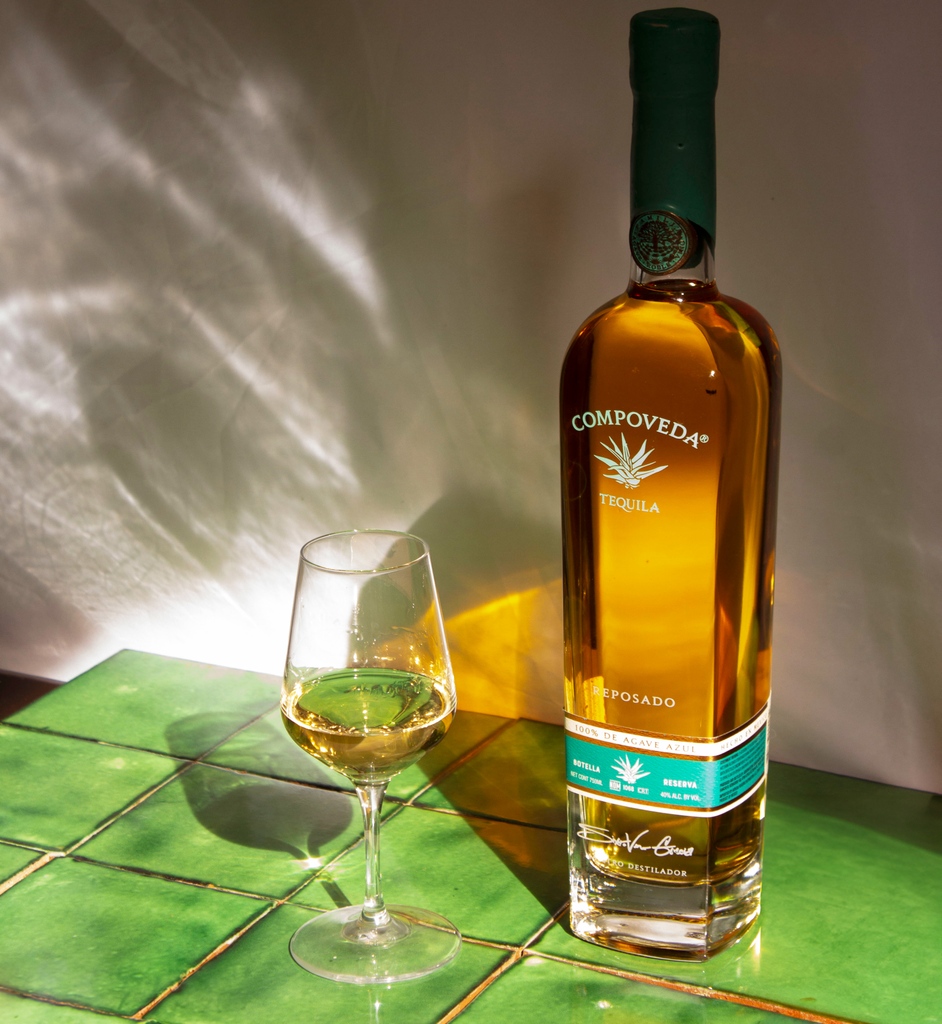 SipCompoveda's tweet image. In the world of Tequila, only the exceptional Repos shine.

#CompovedaReposado #RewriteTheRulesofTequila  #ReposadoTequila #TheSpiritofSharing