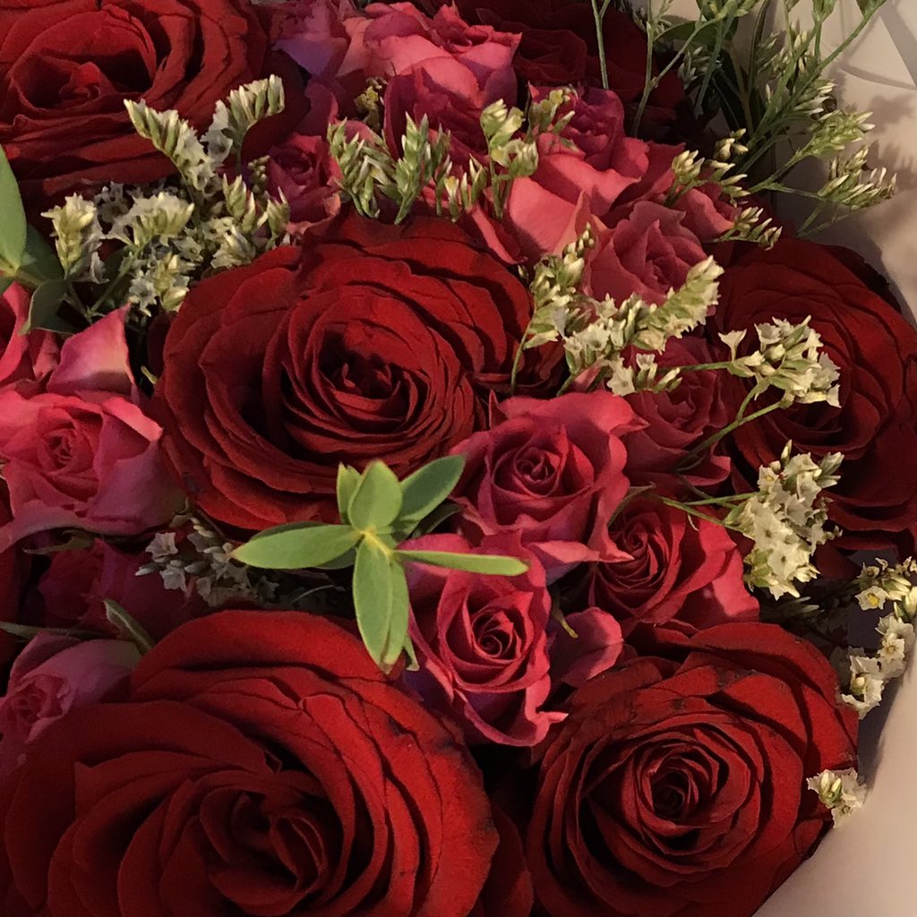 27__AW's tweet photo. 12:00am
𝑰𝒕’𝒔 𝑴𝒚 𝑩𝒊𝒓𝒕𝒉𝒅𝒂𝒚 🧁💗 https://t.co/jPjFlUiDVW