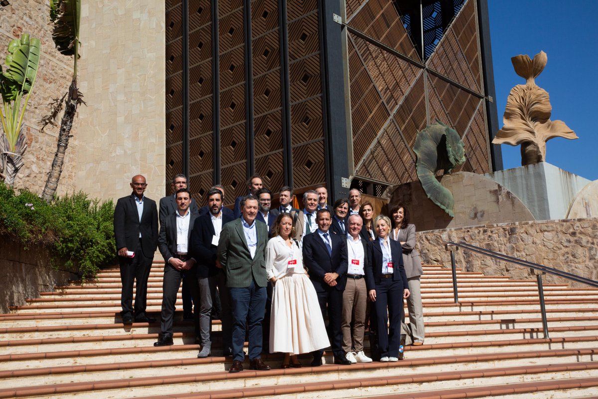 FCCPulmon's tweet photo. #ITCD2024 first day was a success. Thank you very much for supporting us and tomorrow we will be back.
#FCCP #oncology #lungcancer
#GranCanaria #Canarias #CanaryIslands https://t.co/0CgI8OSqnJ