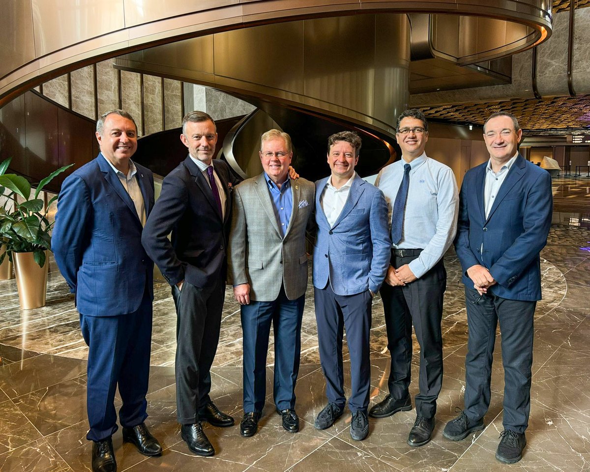Being a member of Airports Council International gives you access to a global network for collaboration and problem solving. This week, the leaders of each ACI region and ACI World joined together in Hong Kong to discuss pressing issues impacting the world's airports.