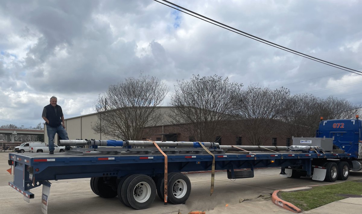 KineticUpstream's tweet photo. Kinetic is proud of our Global Operations Manager, Guillermo Capacho, as he inspects another Kinetic Kontour Automated Rotary Steerable System (ARSS) headed out to perform another quality well placement project. https://t.co/3KwnEK6g1l