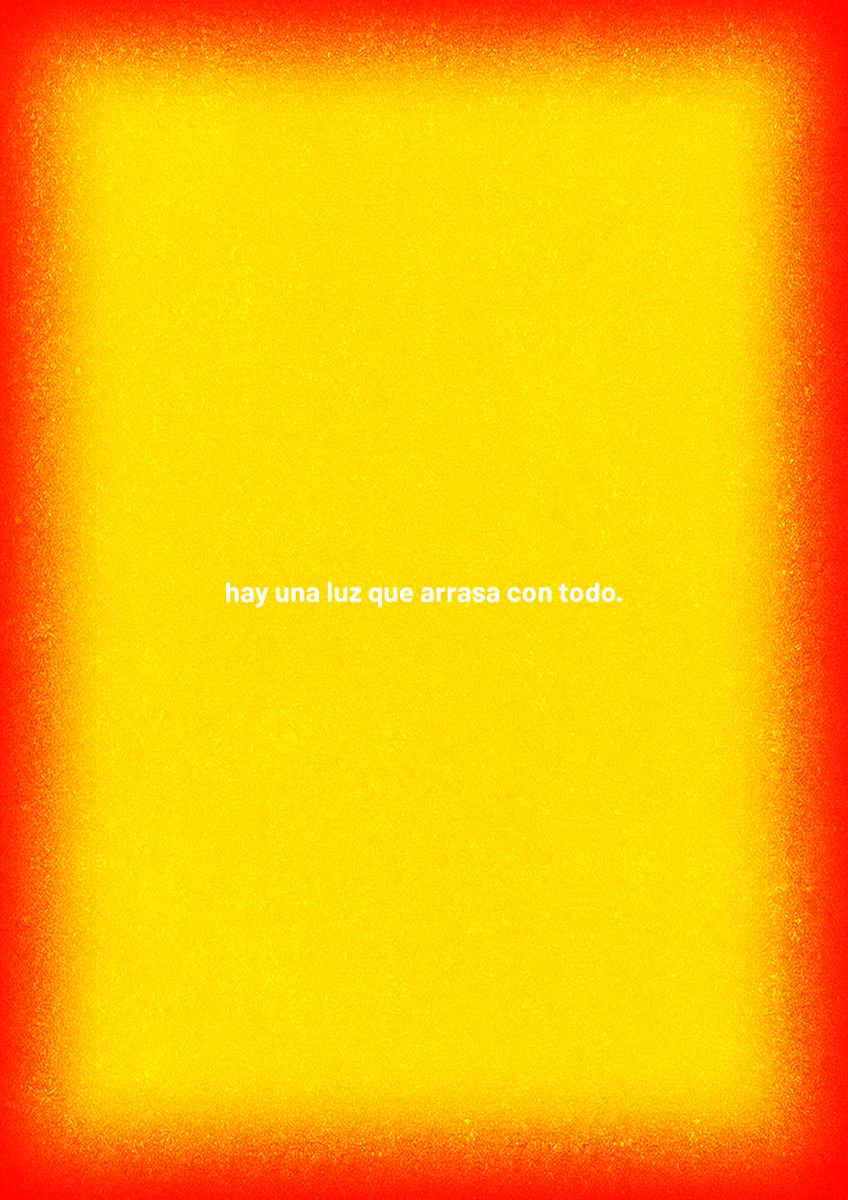 diseño de afiches, sonando Medalla de Oro - <a href="/ElMato/">El mato a un policia motorizado</a> de fondo.