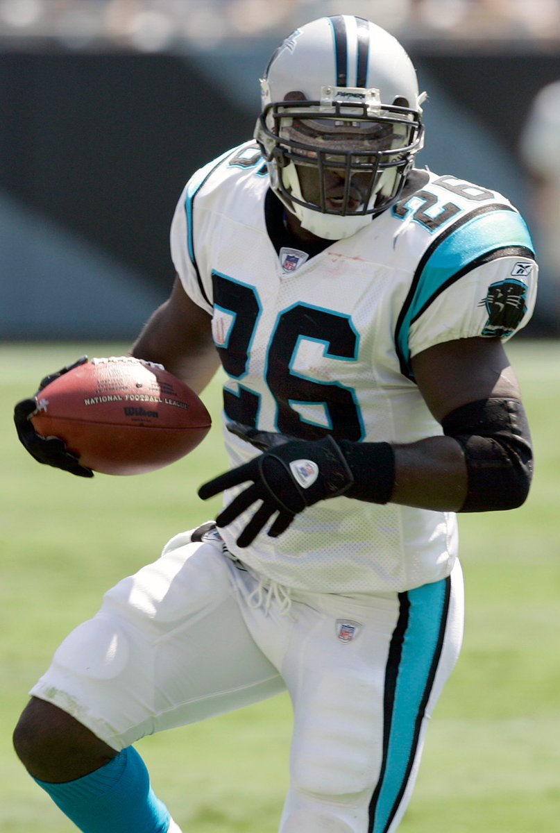 The #Raiders are hiring former #Panthers and #49ers RB DeShaun Foster as their RBs coach, sources say. So while Vegas didn’t hire UCLA’s Chip Kelly as OC, the team is nabbing one of his Bruins assistants. Foster’s been at UCLA all but one year since 2012. Now an NFL coach.