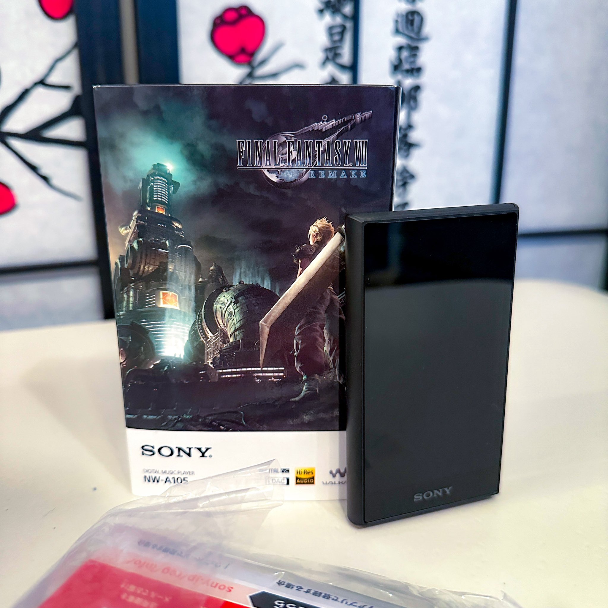 SONY - 【限定品】SONY ウォークマン NW-A105 FF7 REMAKE コラボ 20200410111459_838_.jpg