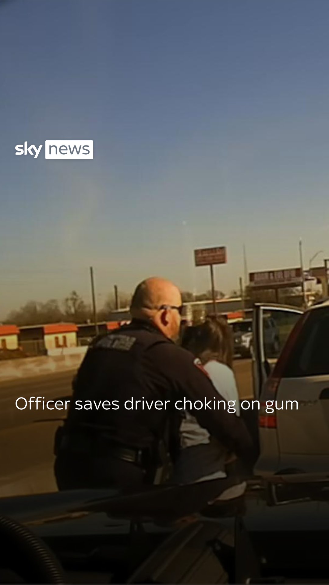 Naija on X: Police officer saved driver choking on a piece of gum in the  United States t.coP3aDLl7ExV  X