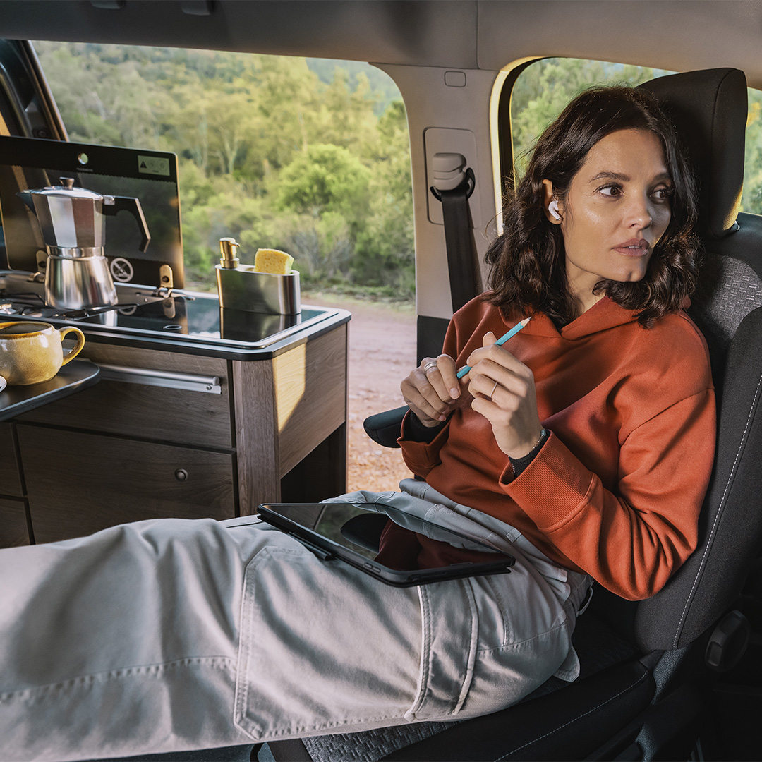 Déjalo todo para vivir y trabajar de forma remota en tu Citroën Holidays. Pero shhhh, no cuentes a tu jefe que te estamos dando estas ideas 😏

#CitroënHolidays #citroën #citroenuruguay