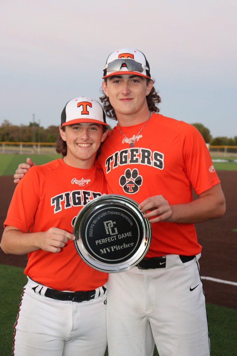 BransMama3276's tweet photo. Today is national catchers day so as a pitchers mama,  I want to give a shout out to 4 awesome catchers Big B has had!  I know there are more out there but X only let's you post 4!!  Thank you for working hard behind the plate because I know B never made it easy on you!!! https://t.co/kdyxvmexnX