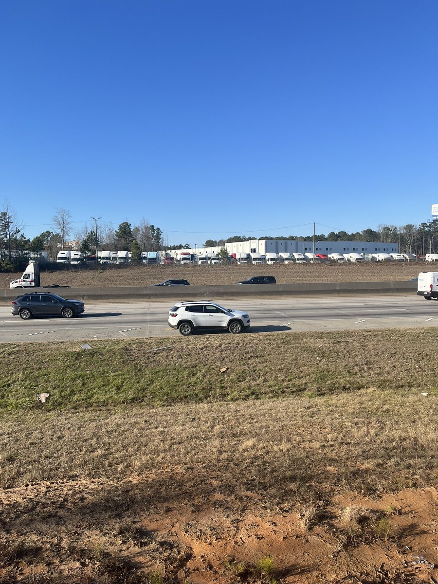 Jacob_Matheww's tweet photo. @Delta any way you can delay flight DL2251 departing from Atlanta? I ran out of gas on the highway about 15 miles out. If you could delay it like 30 minutes I should be able to make it. I’m running to the nearest gas station a little over a mile away. 

Thanks https://t.co/7m2FY6H62y