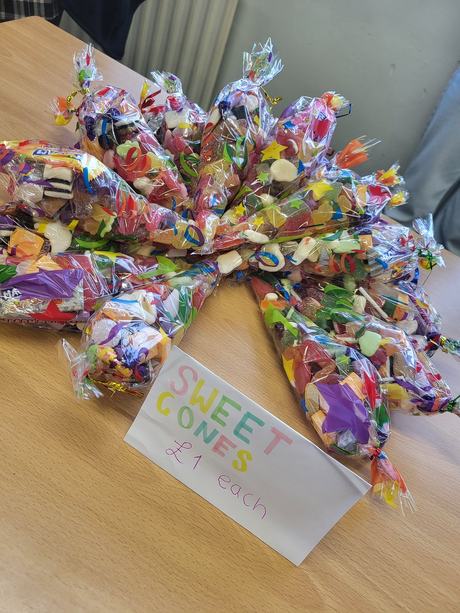 A fantastic Charity Day from Barson House. A day full of activities including football, enterprise stalls, a raffle and a concert. Raising money for <a href="/macmillancancer/">Macmillan Cancer Support</a> and @JDRFUK well done House Captains, Mrs Brear, Miss Clayton and everyone who supported ❤️