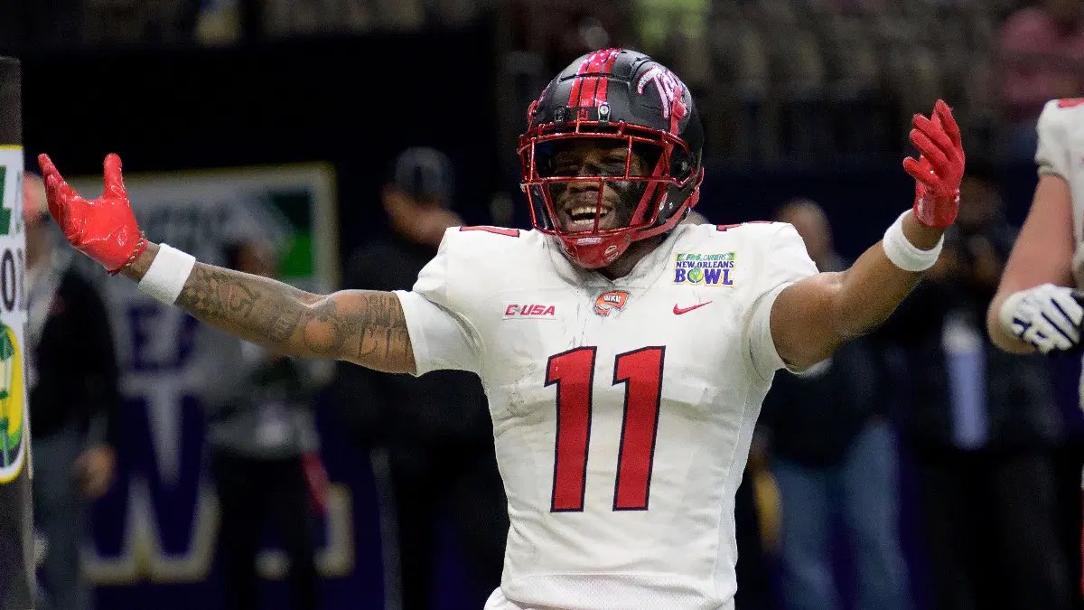 7 Winners Of Senior Bowl Week, per @EricNMoody 📈 WR Malachi Corley* 📈 WR Brenden Rice 📈 WR Roman Wilson 📈 QB Spencer Rattler 📈 QB Michael Penix Jr. 📈 TE Theo Johnson 📈 RB Dylan Laube