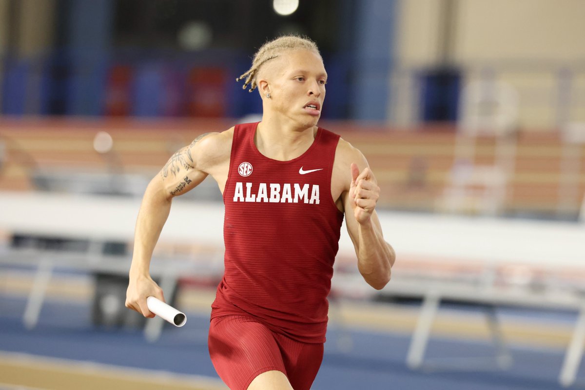 AlabamaTrack's tweet photo. First win of the day for the Tide in the men's unseeded 200-meter dash 👏

🥇Matthew Weaver (20.83) - New PB
9. Jonathan Martin (21.29) - New PB

#RollTide https://t.co/0aNuQTvfEf