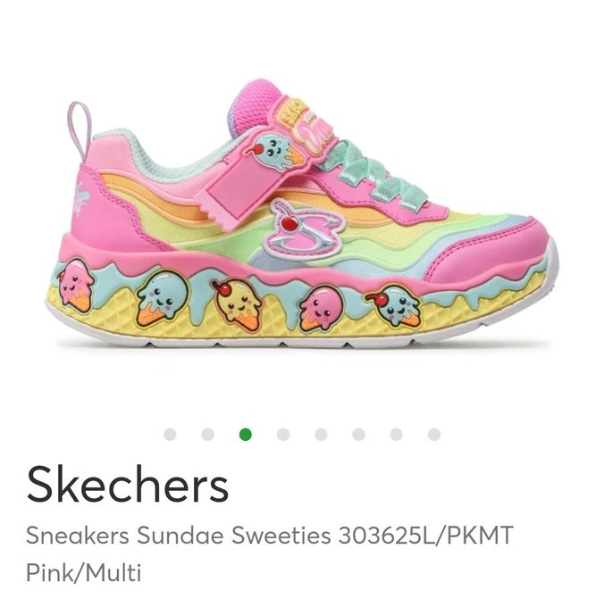 J'ai flash&eacute; sur un pub pour des baskets... Comme d'habitude c'est taille enfant 😔 https://t.co/L4i2t