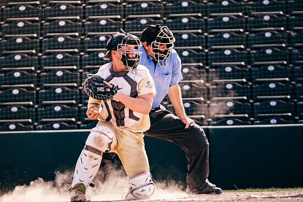 BlizzardBasebal's tweet photo. Don’t know what we’d do without you guys…seriously…we need someone back there 😂💙

#NationalCatchersDay https://t.co/RDf0zXrZFA