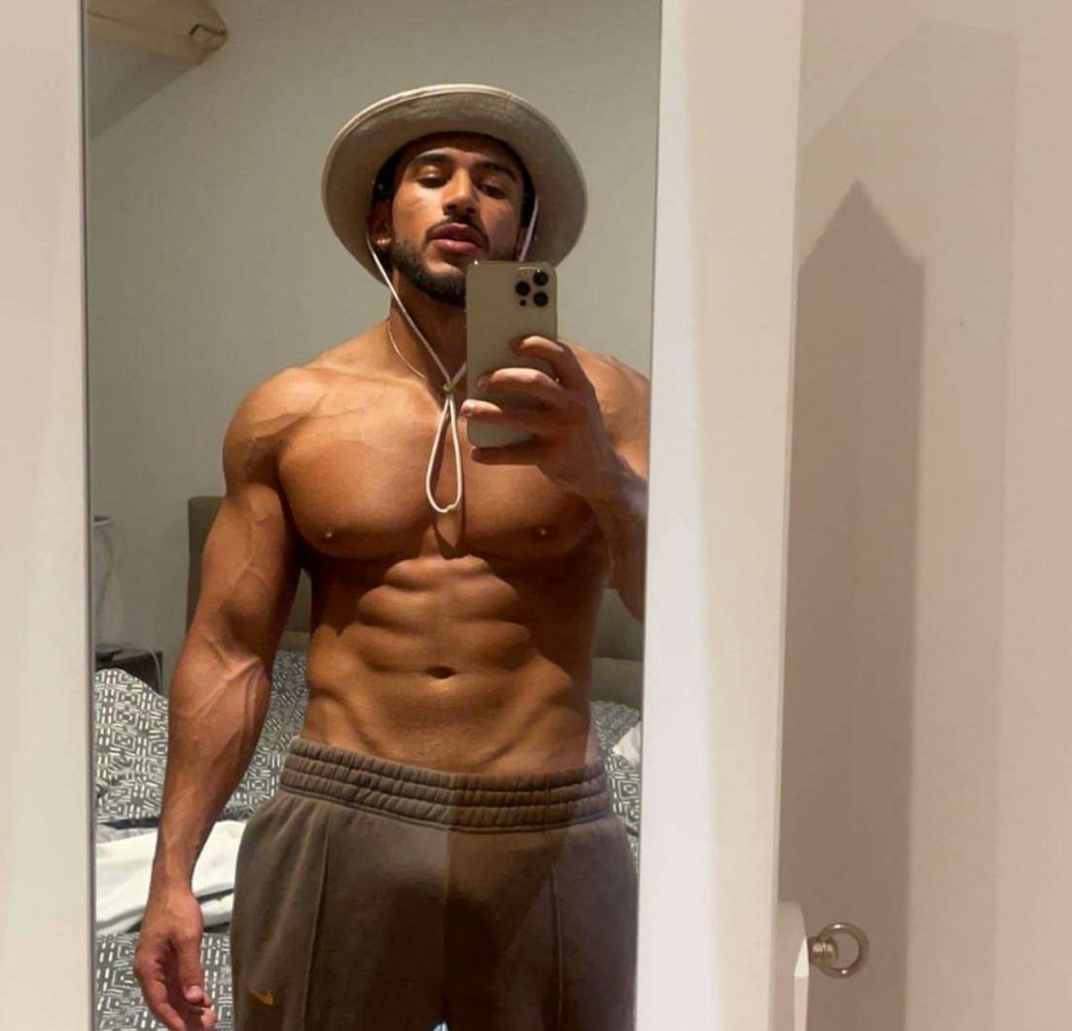 Taylor Martin tweet media