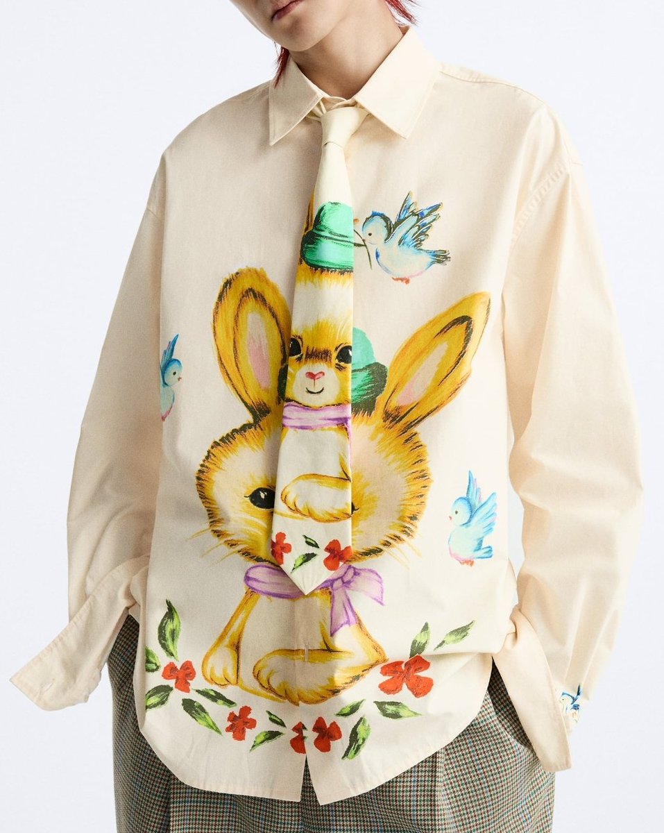 Och Gott, ist das niedlich, wir drehen gerade im Kollektiv ab. 😍

Wirklich ein tolles Shirt, <a href="/koeppenjan/">KÖPPI 🚹</a> ! 🐰

Zu finden ist's bei Zara.
Hier lang: yorkdale.com/shop/product/r…

#ibes #ibes2024