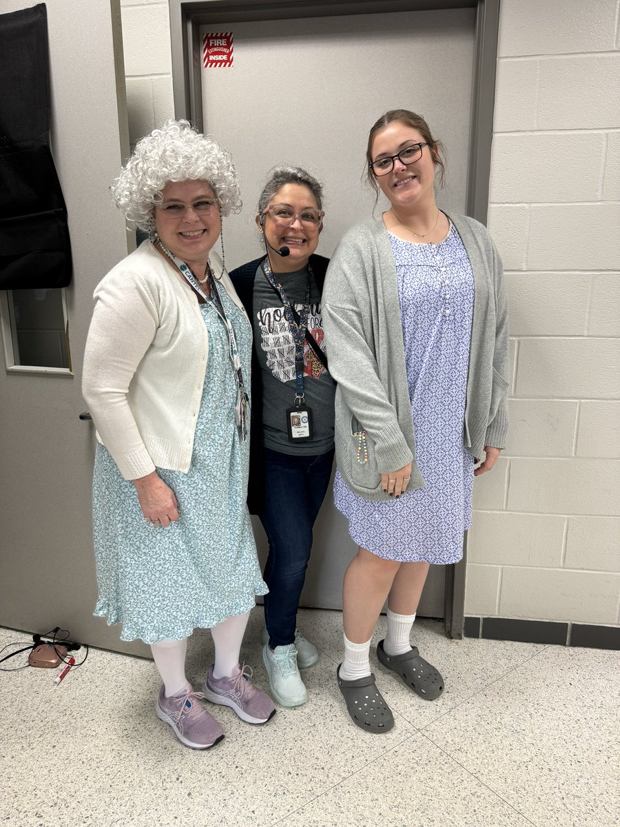 So much fun learning on the 100th days of school.  <a href="/HumbleISD_OFE/">Oak Forest Elementary</a>