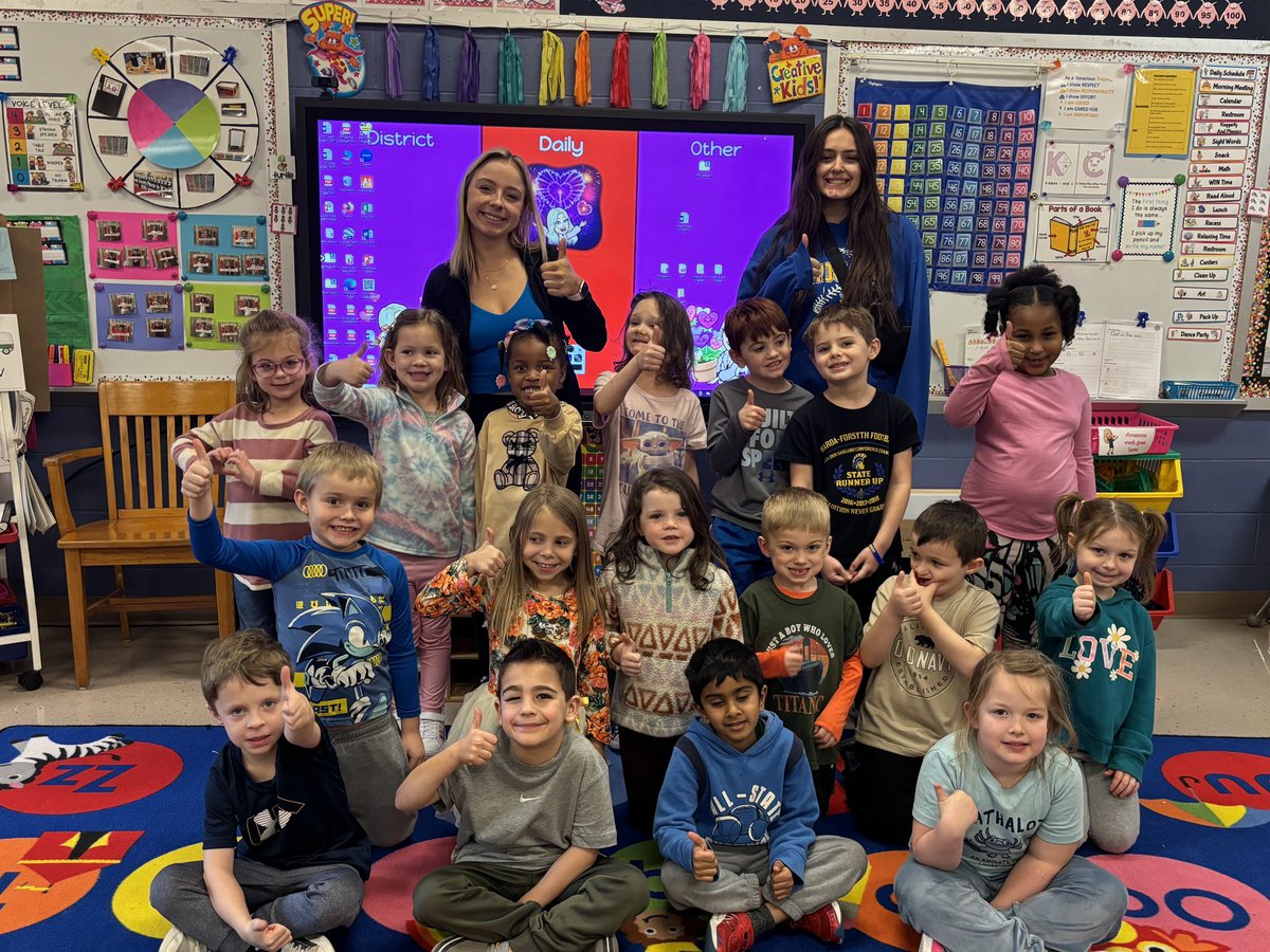 MFHSGBALL's tweet photo. Another great day of the girls visiting the grade school! They enjoyed reading as well as a dance party!!!! Absolutely love this! https://t.co/5Odvi625Nd