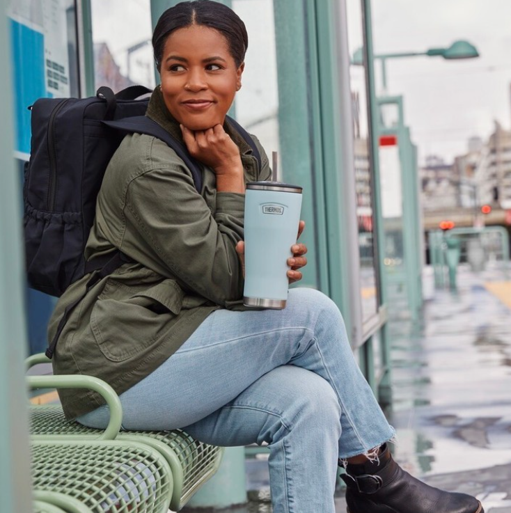 Sip in style.
Commuting to and from work or simply traveling around the city, the 24oz Cold Tumbler with Straw from the Icon™ Series is an ideal companion. Equipped with a stainless steel straw, this tumbler can keep up with whatever the day has in store for you.