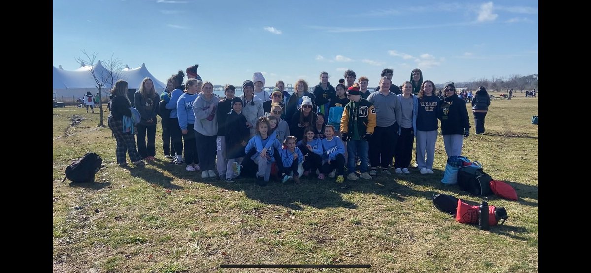 Way to go DHS plungers for braving the cold yesterday in support of special Olympics. I am so proud of you! <a href="/PlungeMD/">Beary White</a> <a href="/DHS_Principal/">Kurt Schneider</a>
