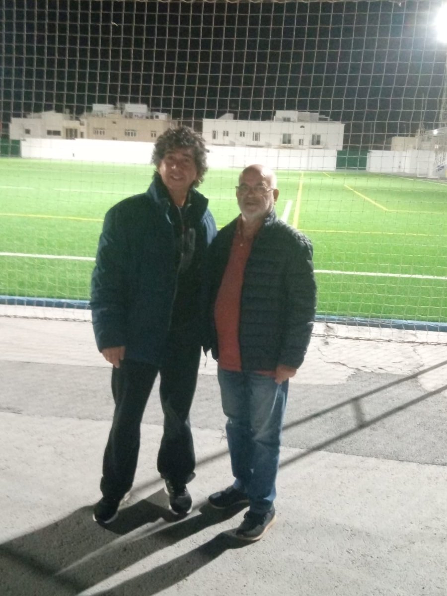 FFLasPalmas's tweet photo. 📸 | El vicepresidente José Antonio Valido presente en el partido de Primera Regional entre @CDArrecife y #PDC2016, con el presidente del club visitante Antonio de León
#FútbolCanario https://t.co/Cjaj4PqEYG