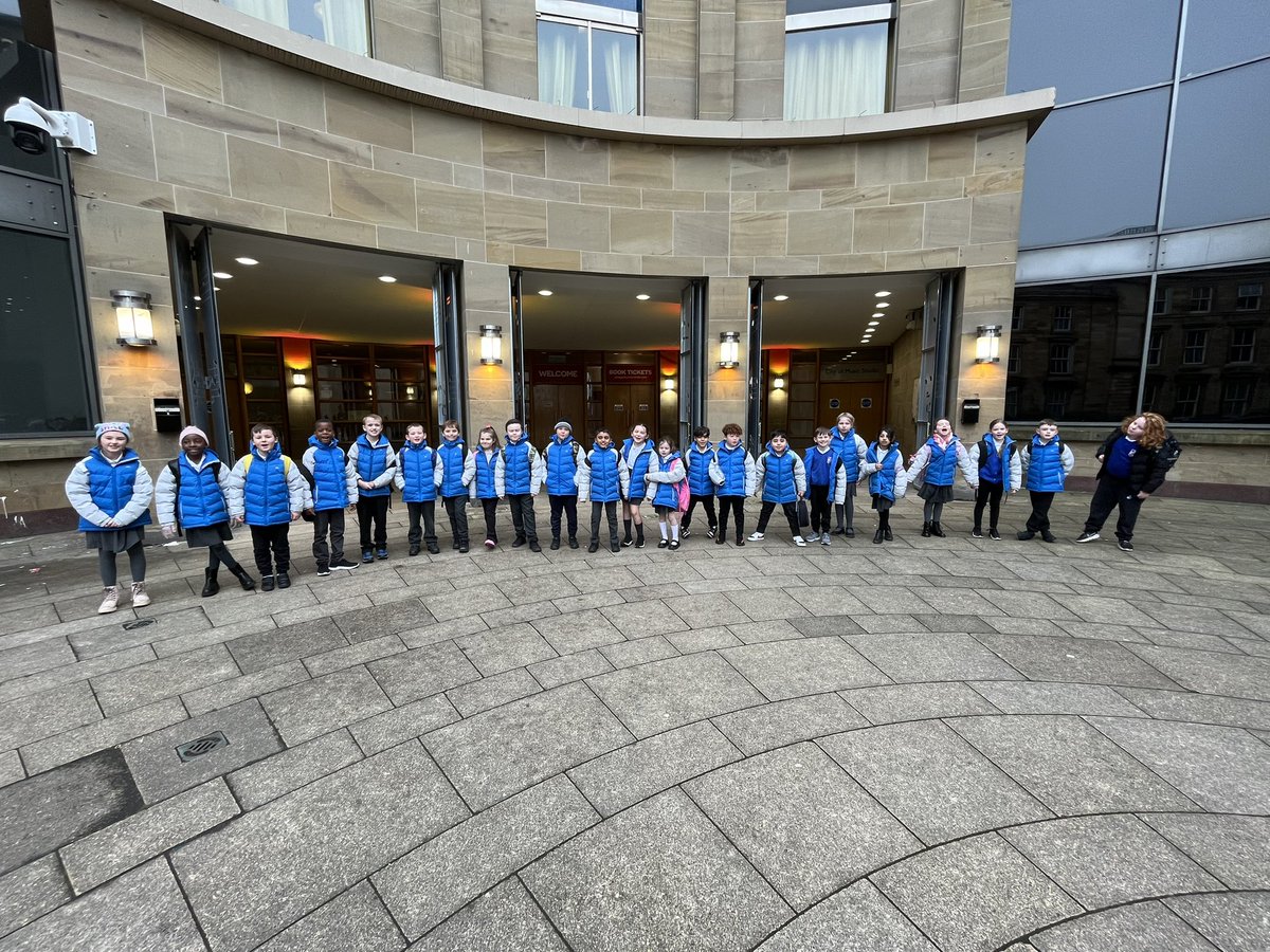 Blairdardiepri's tweet photo. What a treat to take Primary 4 to Celtic Connections this week in the Concert Hall to listen to the amazing band @SKERRYVORE We absolutely loved it! 🥰 🎵 #MusicMakesUsHappy https://t.co/JoB40JwZa8
