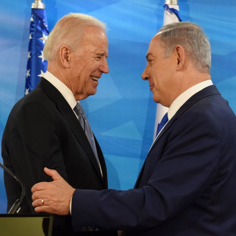 🚨🇺🇸🇸🇾🇮🇶 The US is now BOMBING targets in Iraq &amp; Syria — moments after it was announced that ISRAEL had BOMBED targets in Syria.

Don’t you understand that our leaders want ENDLESS WAR — not peace?