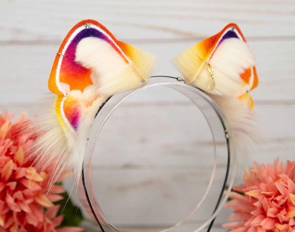 AukamiC's tweet photo. These gorgeous sunset bigcats ears will be available on my website today in an hour at 6pmEST! https://t.co/Cs1fary0WK