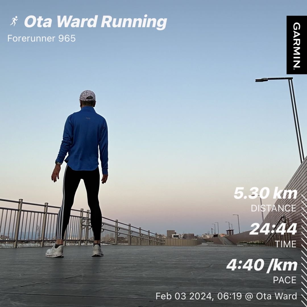 KWashizawa's tweet photo. #garmin #beatyesterday #finishSTRONG #BostonMarathon #別大マラソン　#炭平コーポレーション #on #onrunning #cloudsuffer #羽田空港 https://t.co/Csn4VjoTUi