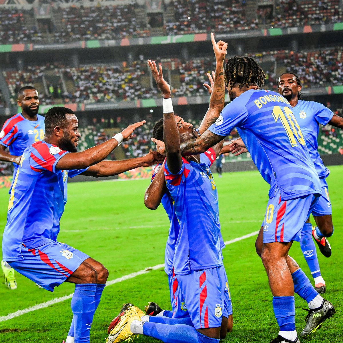 brfootball's tweet photo. DR Congo defeat Guinea 3-1 and are into the #AFCON2023 semifinals 🇨🇩 https://t.co/GiC3WvK1rB
