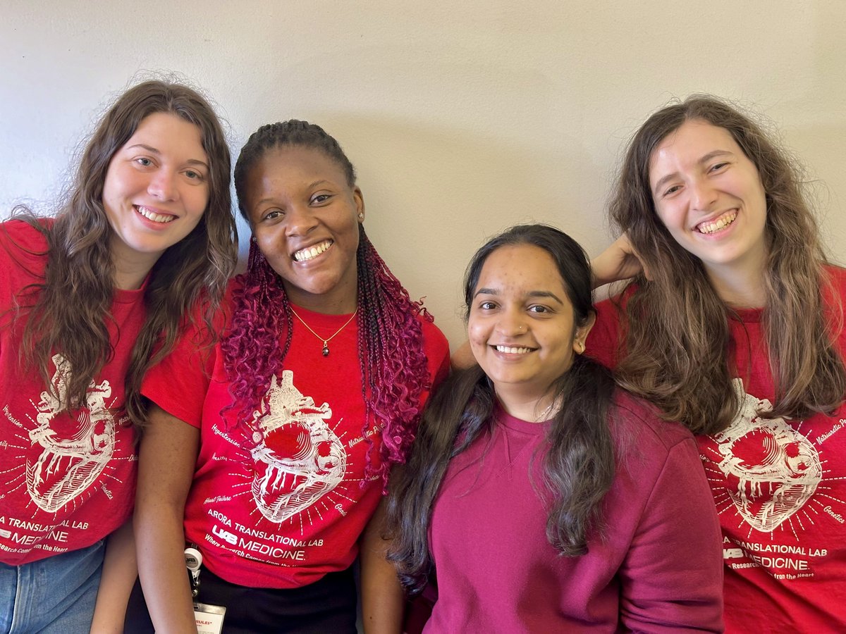 UAB_CCTRP's tweet photo. From our hearts to yours, we're rocking red today! ❤️Let's spread love, support, and awareness this #HeartMonth 

Arora Lab #GoRed #GoRedWomen #AlabamaGoesRed #HeartHealth

@UABCVI  @UABCardiology @GarimaAroraMD @NamanShetty96  @cctsnetwork @uabmedicine @UABHeersink https://t.co/9X9YSlF7Ed