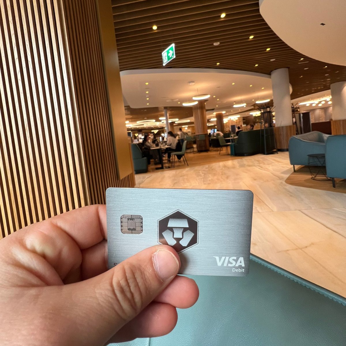 Hitting the airport lounge in Vienna with my #cryptocom card 📸:  @salvato70484198