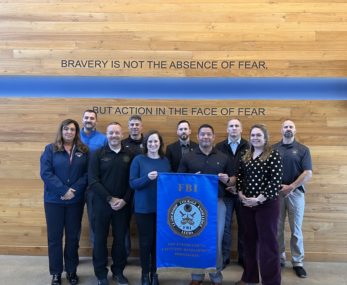 FBILEEDA's tweet photo. Congratulation to the graduates of the MPO class in Albany, OR. Thank you Chief Marcia Harnden and the Albany Police Department for hosting FBI-LEEDA.
#teamleeda #leadon #fbileeda #leadership #lawenforcementtraining https://t.co/CpDSmCdzdw