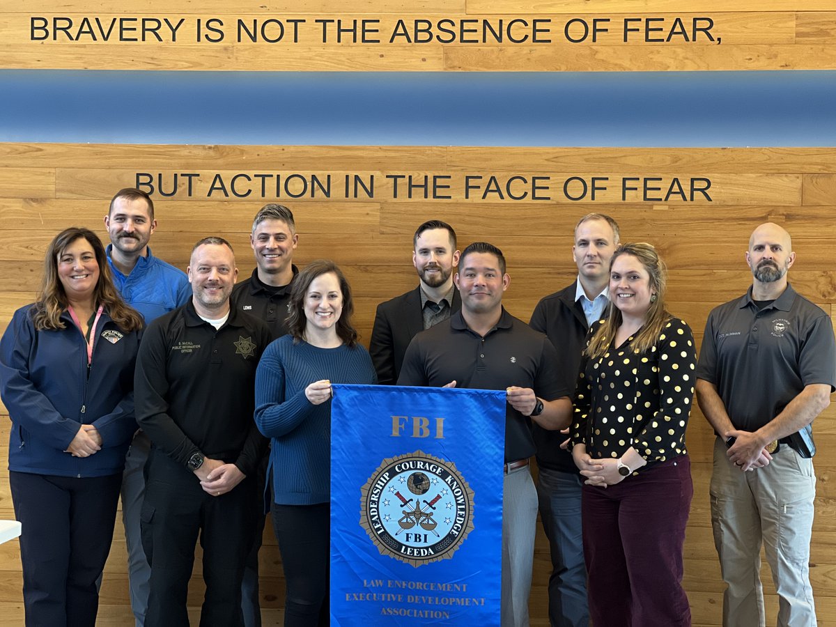 FBILEEDA's tweet photo. Congratulation to the graduates of the MPO class in Albany, OR. Thank you Chief Marcia Harnden and the Albany Police Department for hosting FBI-LEEDA.
#teamleeda #leadon #fbileeda #leadership #lawenforcementtraining https://t.co/CpDSmCdzdw