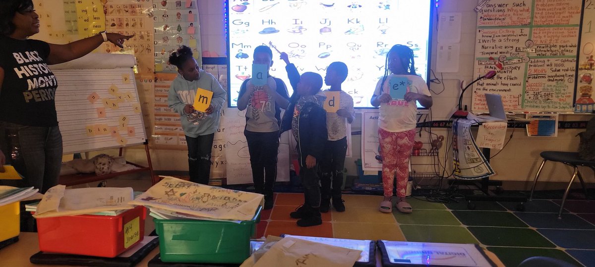 JotaTaylor1's tweet photo. Black History Month ✊🏿✊🏾✊🏽
#Reaptrainingstrategies
#shortvslongvowels
#weMADEitFUN
#magic e* #FUNdations
#literacy#corephonics https://t.co/v0A4MdVq4u