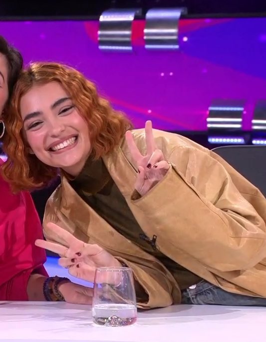 lanefervir's tweet photo. Lo feliz que me hace verla tan feliz 💜
#OT2023 #OTAlDia2F #VioletaTeQueremos https://t.co/jbpVjLtDL0