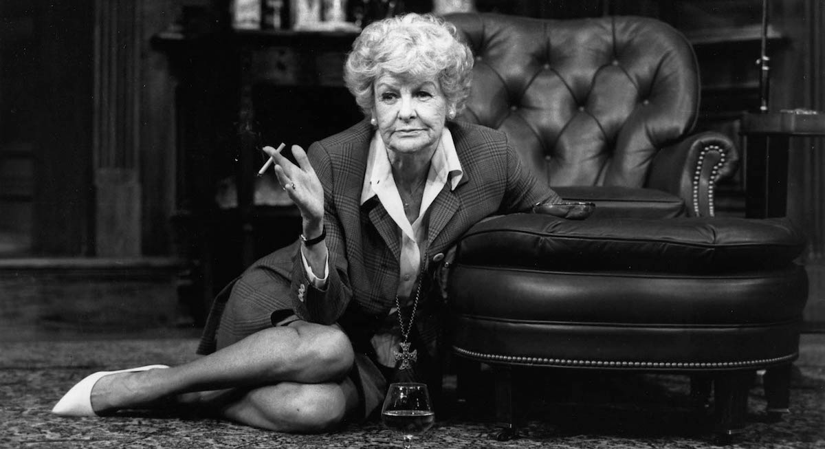 janetsomerville's tweet photo. Remembering Elaine #Stritch (b. 2 Feb 1925) who always got a phone call from Edward #Albee on her birthday. #GroundhogDay #BOTD https://t.co/vUV3gR6K9G