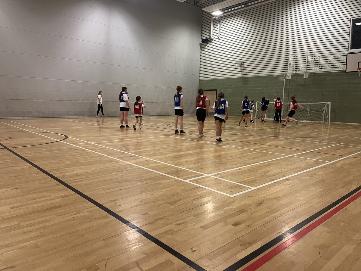 ActiveSchAngus's tweet photo. 🏐 Forfar/Kirrie Netball League 2nd event this afternoon @ForAcad Great to have @StrathmorePS @LanglandsPS @northmuirschool & @SouthmuirP taking part in the league.Fantastic play & excellent team spirit displayed by all 🌟 #LocalCompetition #ActiveEveryday #BuildingConfidence https://t.co/PU8YA368dc