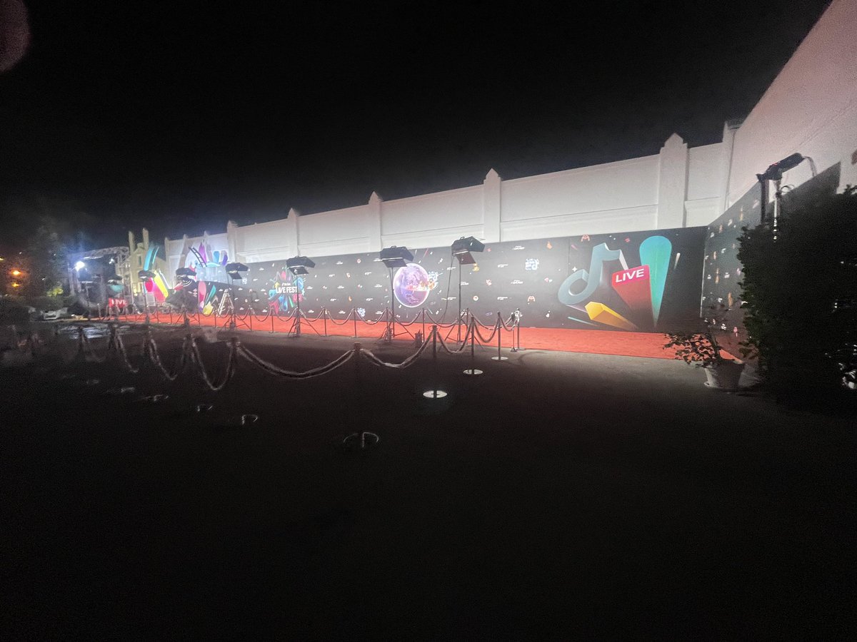 SlapEmUp's tweet image. TikTok Live Fest Installs Miami, Fl