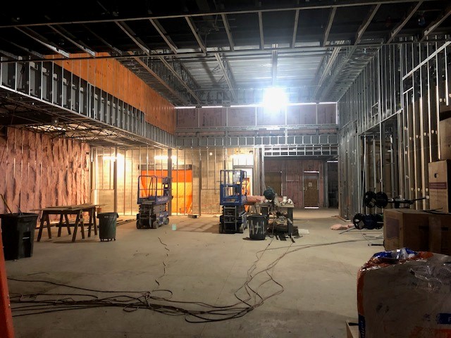 GCKAirport's tweet photo. GCK Phase II arrival passenger experience includes Gate 2 with passenger boarding bridge, baggage carousel, restrooms, Service Animal Relief Area, meet/greet space, rental car counters and offices, and tenant/employee space. To be completed in late spring 2024. https://t.co/arpxY3MZzr