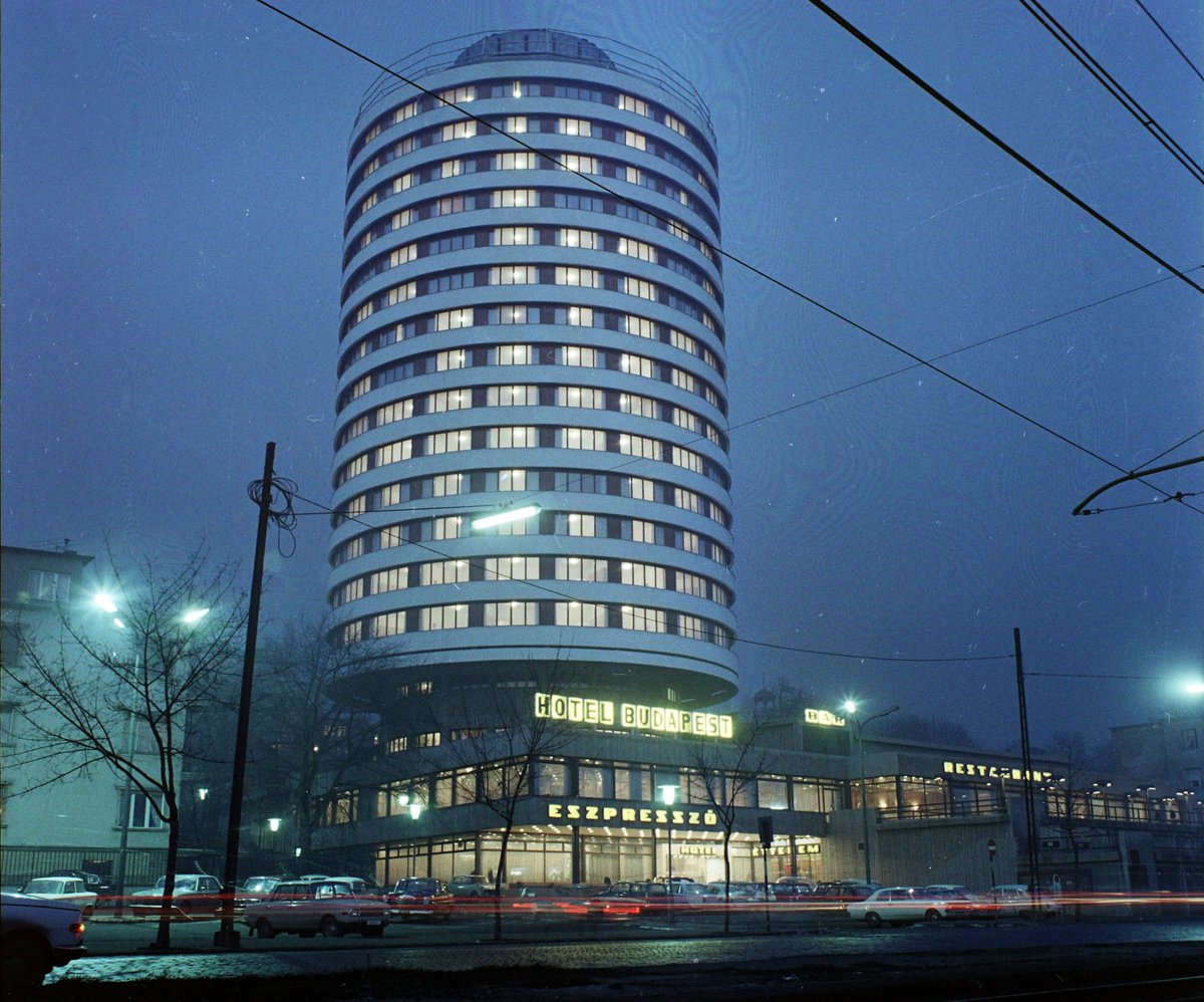 Hotel Budapest in Budapest, 70s with fancy cars and light smudges
